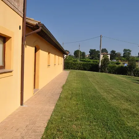 公寓 Il Casale Giallo 蒙特法尔科